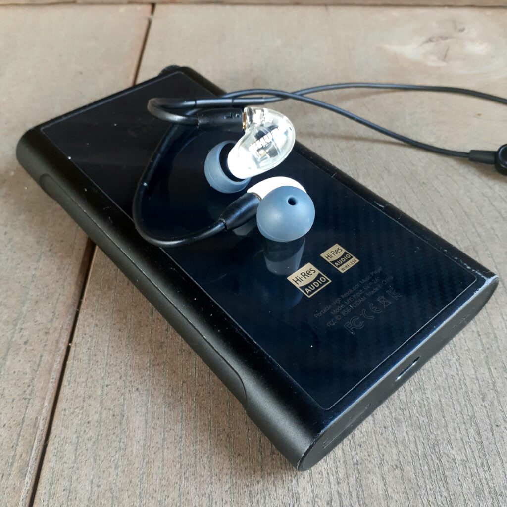 SHURE AONIC 4