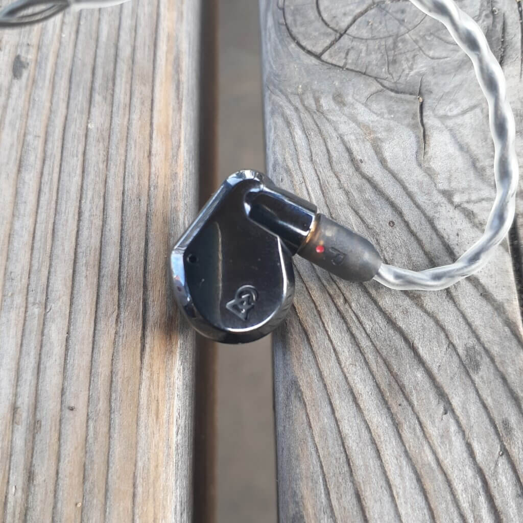 Audiosense DT300 Campfire Audio DORADO 2020